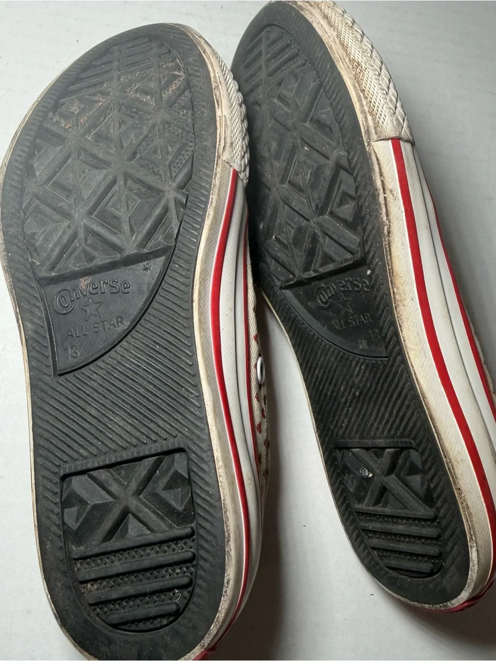 Converse Low Top Heart Pattern Kids Girls Sneakers Shoes Youth Size 13